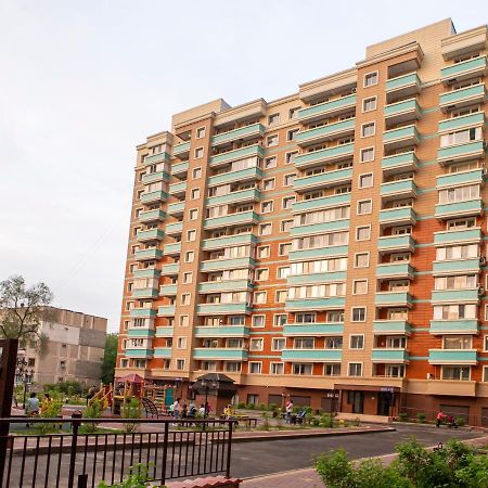 Уютная Студия С Видом На Горы Almaty Bagian luar foto